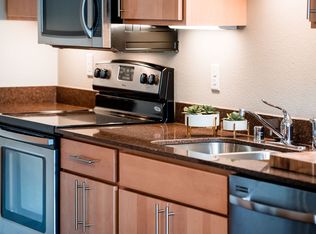 181 S Riverheath Way #P303, Appleton, WI 54915