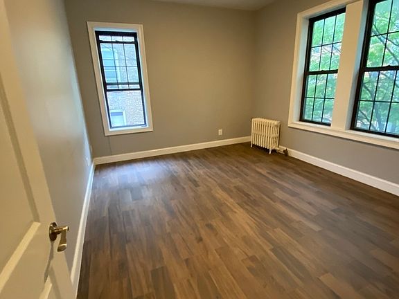 2nd image of 176 Howard Ave APT 3L