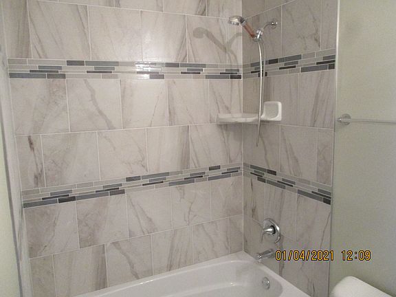 3rd image of 1347 Fairmont Ave