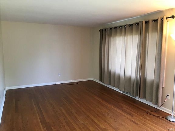 2nd image of 2903 Vale Dr