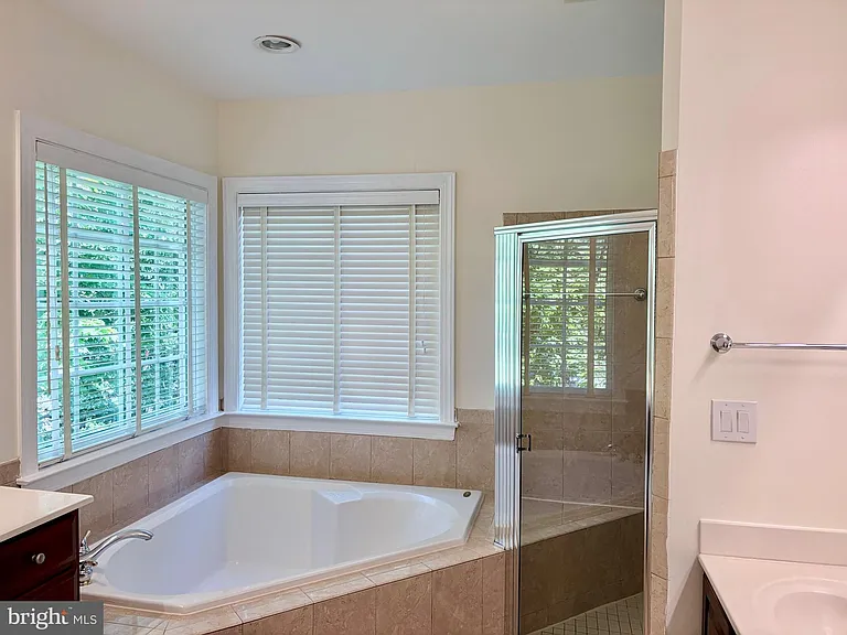 2178 Harithy Dr — Photo 25