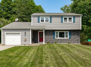 11 Dennis Rd, Wappingers Falls, NY 12590