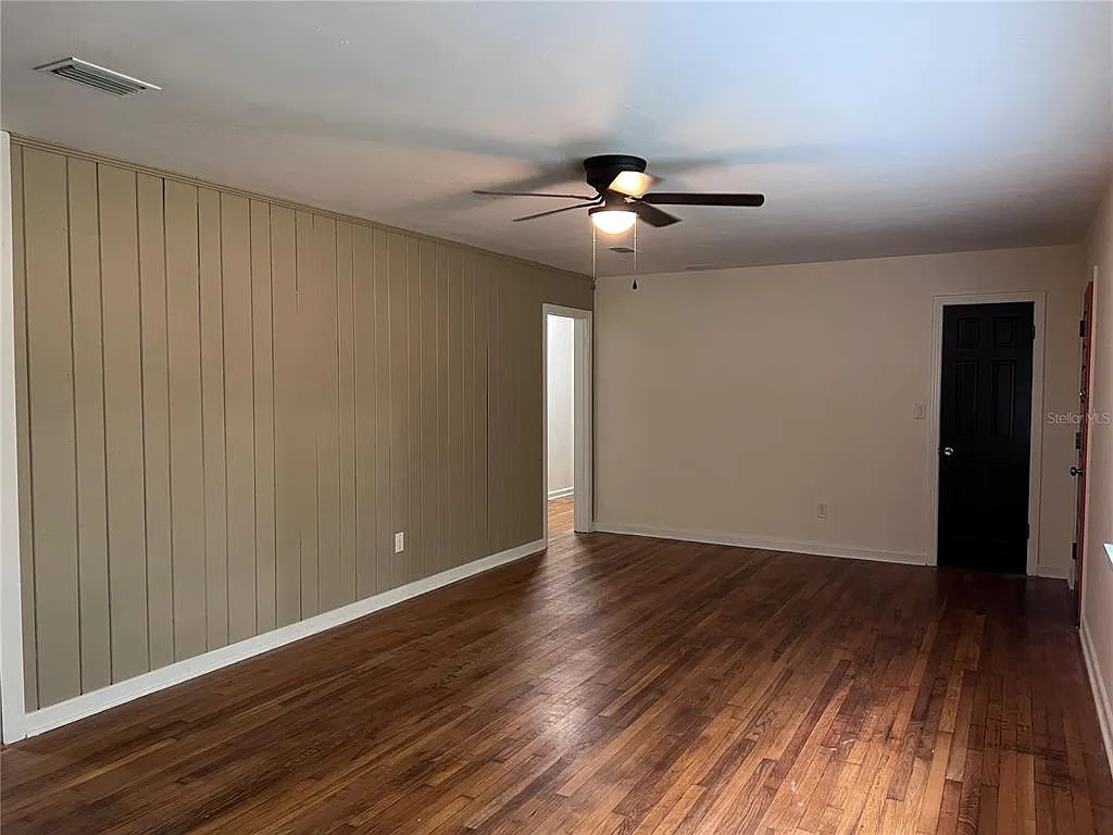 4 bed, 3.0 bath, 1566 sqft, $3,200 — Photo 4
