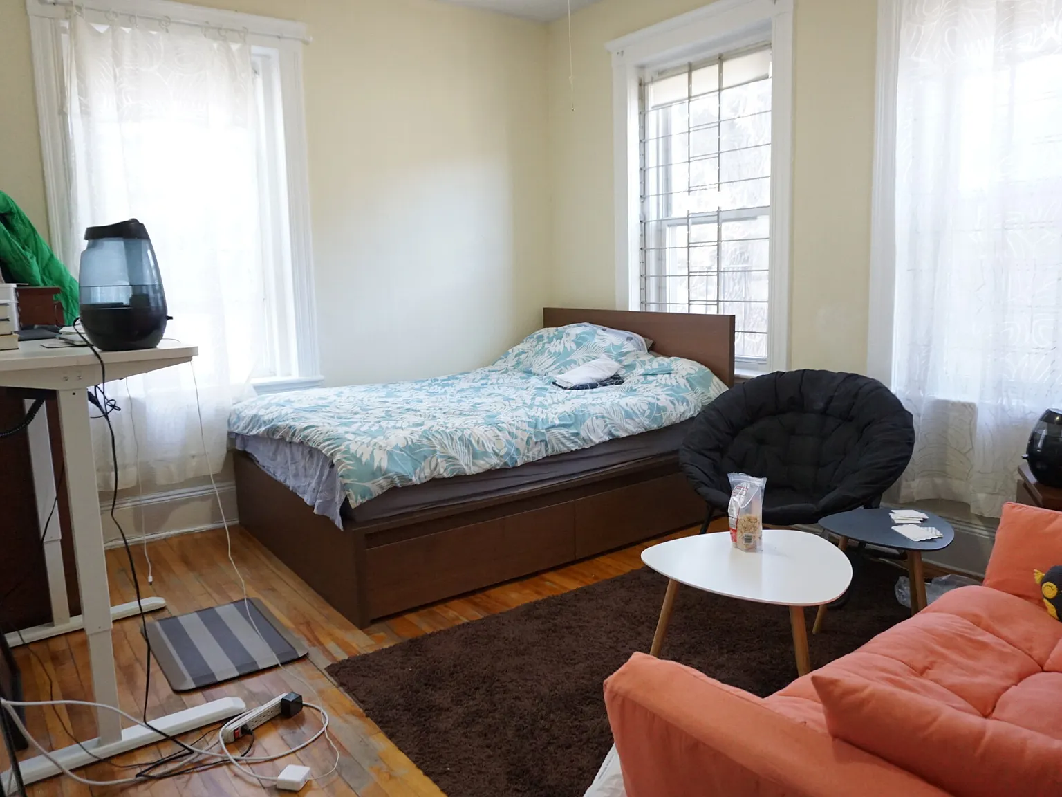 Studio, 1.0 bath, $2,075 — Photo 1