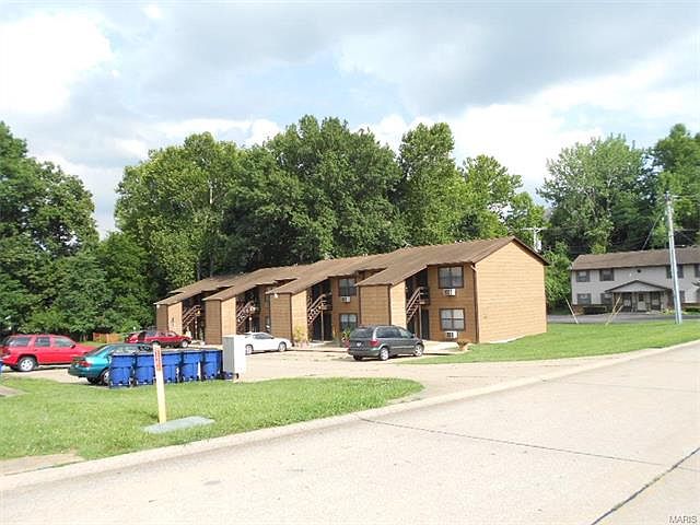 2nd image of 628 Westwood Dr S APT 34