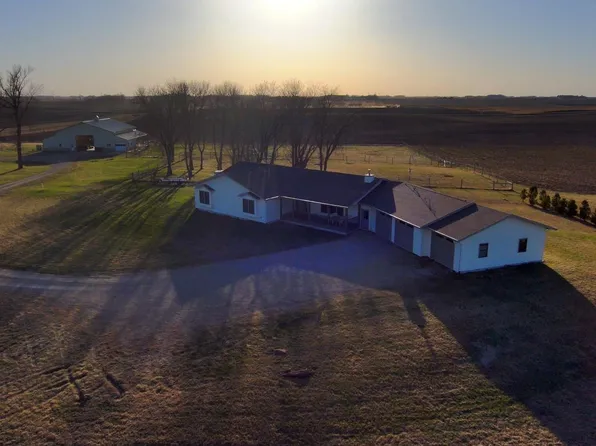 14274 470th St, Scarville, IA 50473