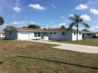 301 Hollywood St, Lehigh Acres, FL 33936