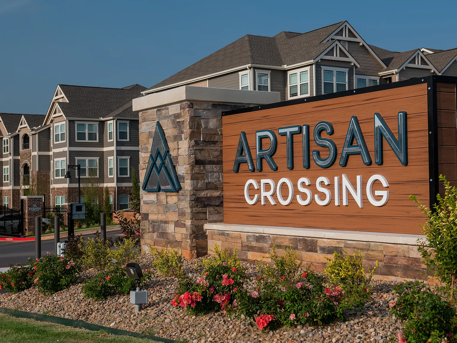 Artisan Crossing Apts — Photo 1
