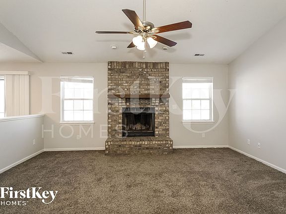 2nd image of 11824 Shannon Pointe Rd