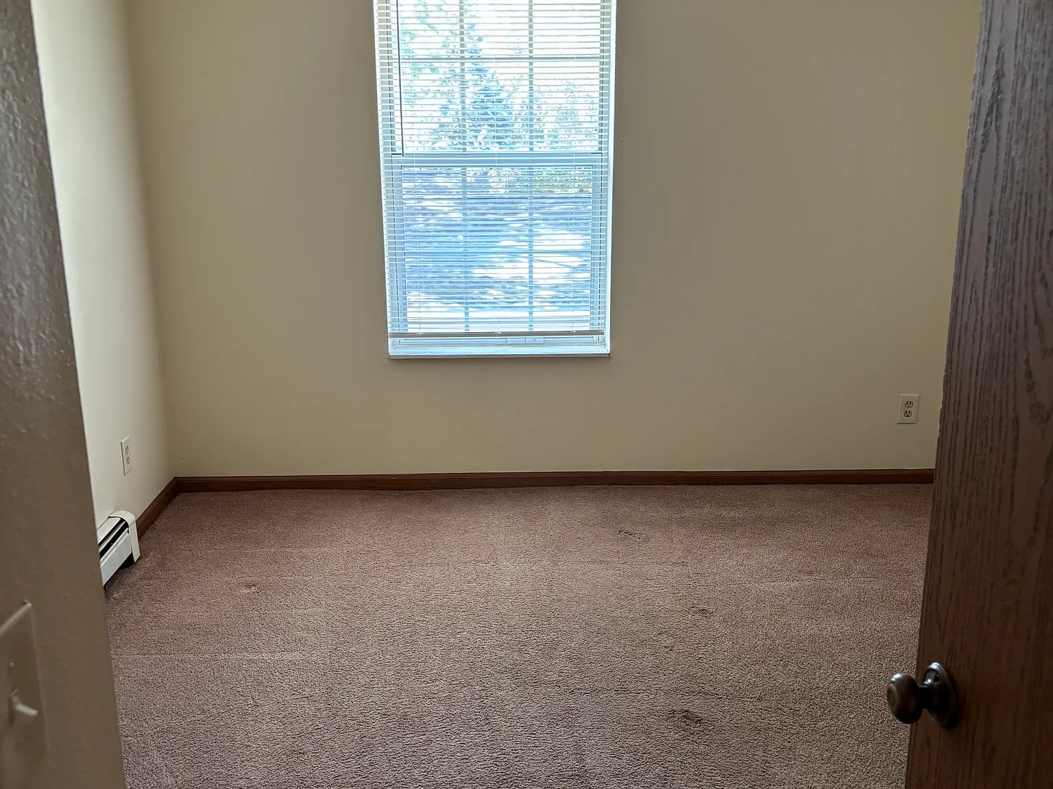 1 bed, 650 sqft, $995 — Photo 4
