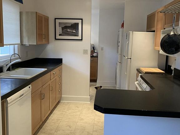 4th image of 1228 22nd St APT A