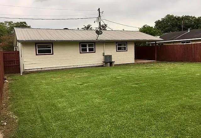 371 Joseph Pl — Photo 7