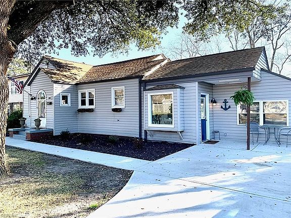 3rd image of 1969 Parkview Ave
