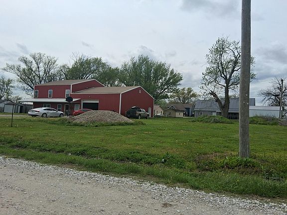 2nd image of 302 Oklahoma Ave