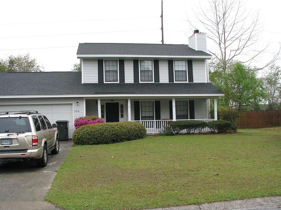 1st image of 228 Jasmine Dr