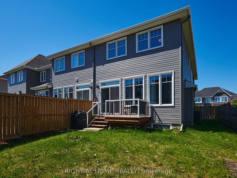 45 Mandevilla Cres — Photo 29