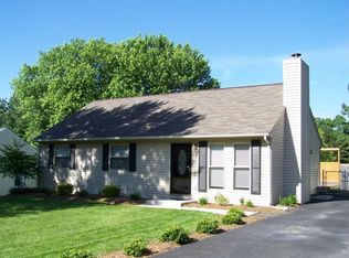 4744 Horseman Dr NE, Roanoke, VA 24019