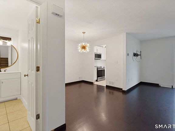 4th image of 92 Spring Lane #92