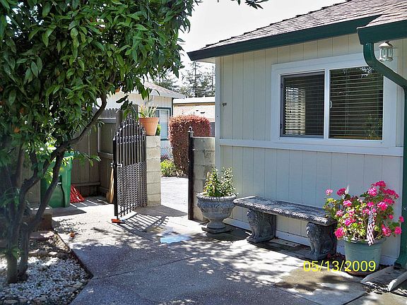 3rd image of 16040 Mateo St APT F