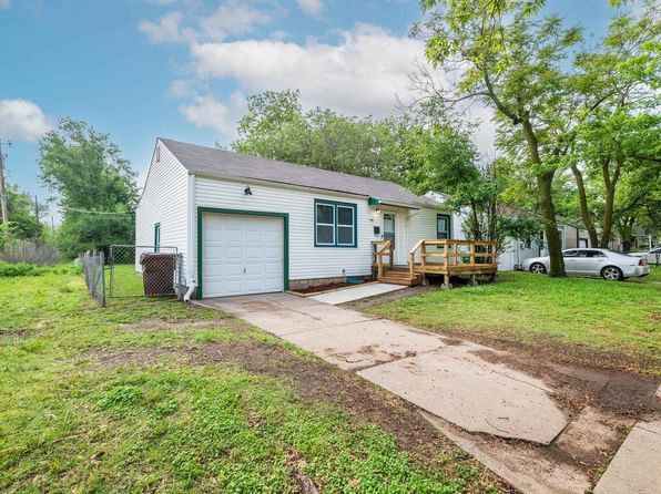 726 N Ash St, Wichita, KS 67214
