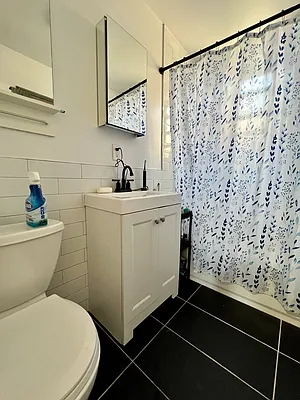 Rented by Bohemia Realty Group | media 6