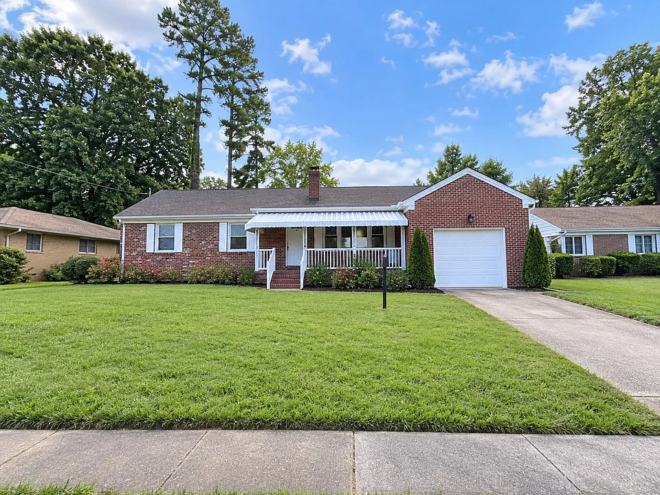 609 Charlton Dr