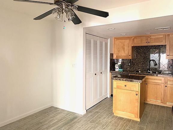 Kitchen (laundry in closet)