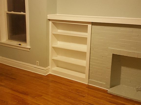3rd image of 9522 S Forest Ave #2