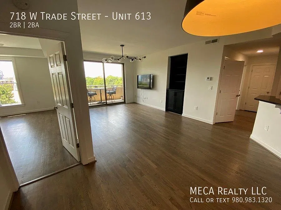 718 W Trade Street Unit 613 — Photo 4