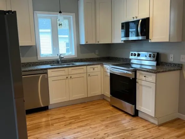48 Spring St APT 1, Lewiston, ME 04240