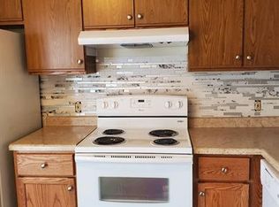 220 E Tyranena Park Rd #D, Lake Mills, WI 53551