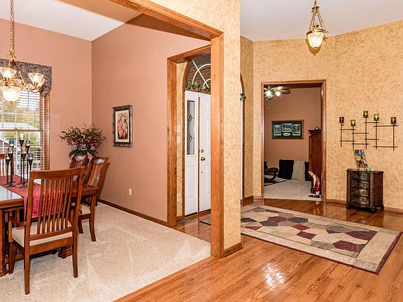 4th image of 136 Del Mar Dr
