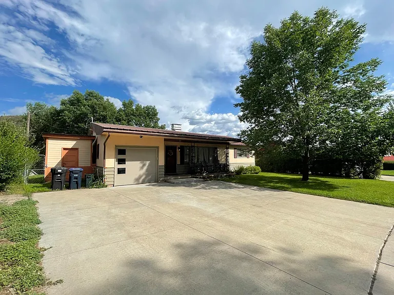 168 Riverview Dr — Photo 14