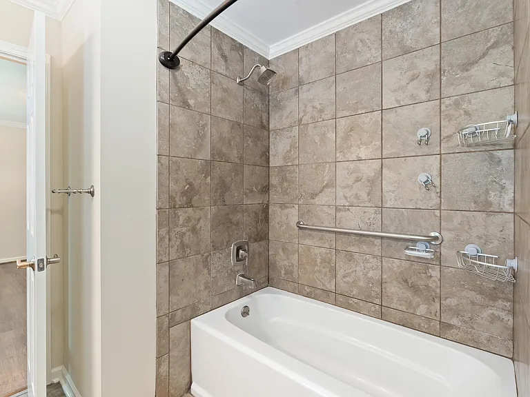 5249 Meadow Garden Ln — Photo 19