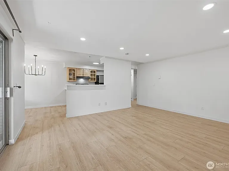 17203 NE 45th St #43 — Photo 8