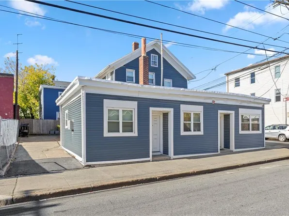 152 Washington St, Central Falls, RI 02863