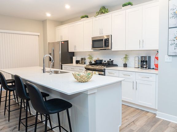 4th image of 7028 Sunstone Pl