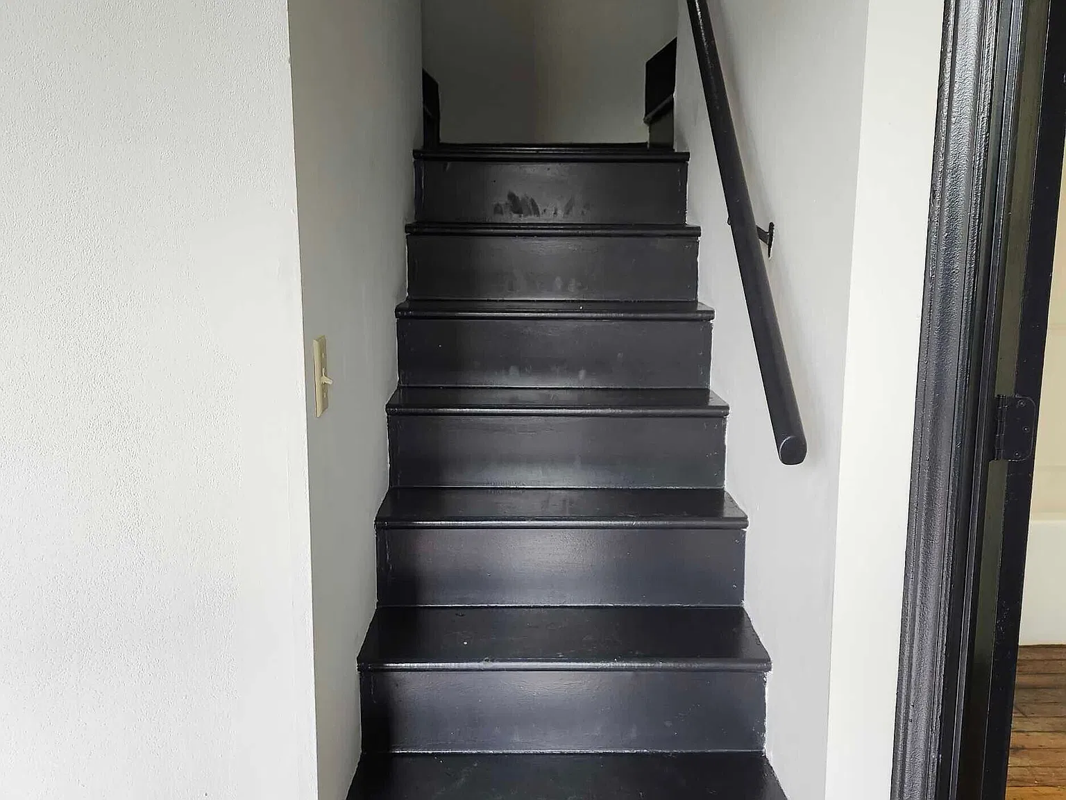 3 bed, 2.0 bath, 1014 sqft, $1,200 — Photo 2