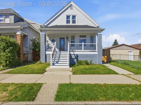 2055 Evaline St, Hamtramck, MI 48212