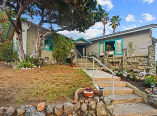 121 S Beaumont Ln, Vista, CA 92084