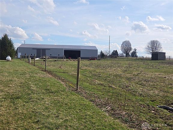 5th image of 895 Hale Rd