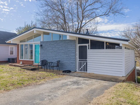 130 Ridgeway Ave, Church Hill, TN 37642