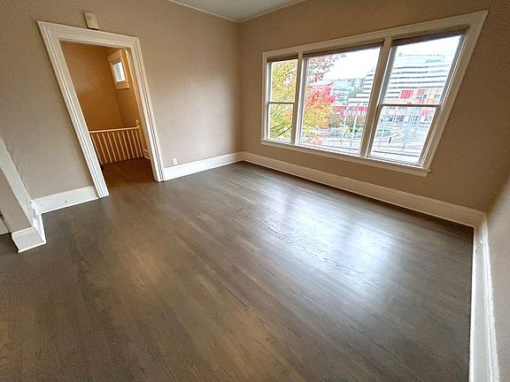 5th image of 2021 SW 6th Ave