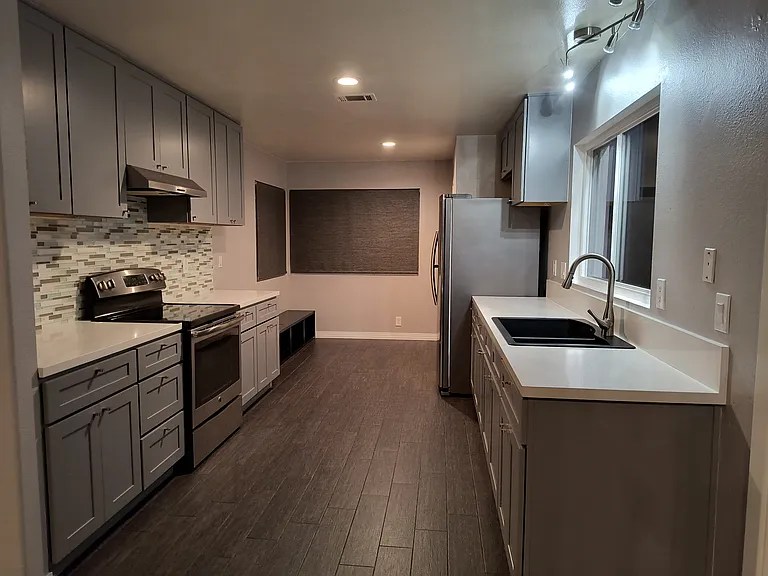 942 Wren Way — Photo 6