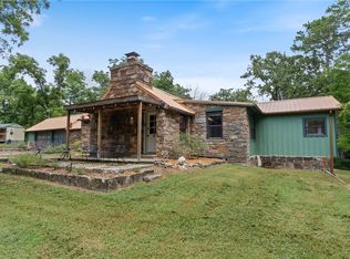 17 Breezy Point, Eureka Springs, AR 72632