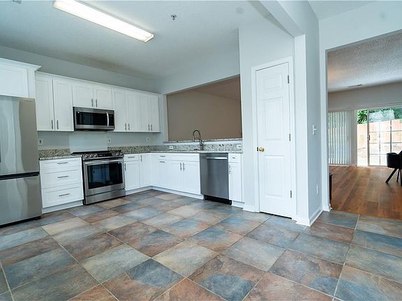 4th image of 2766 Ashleigh Ln
