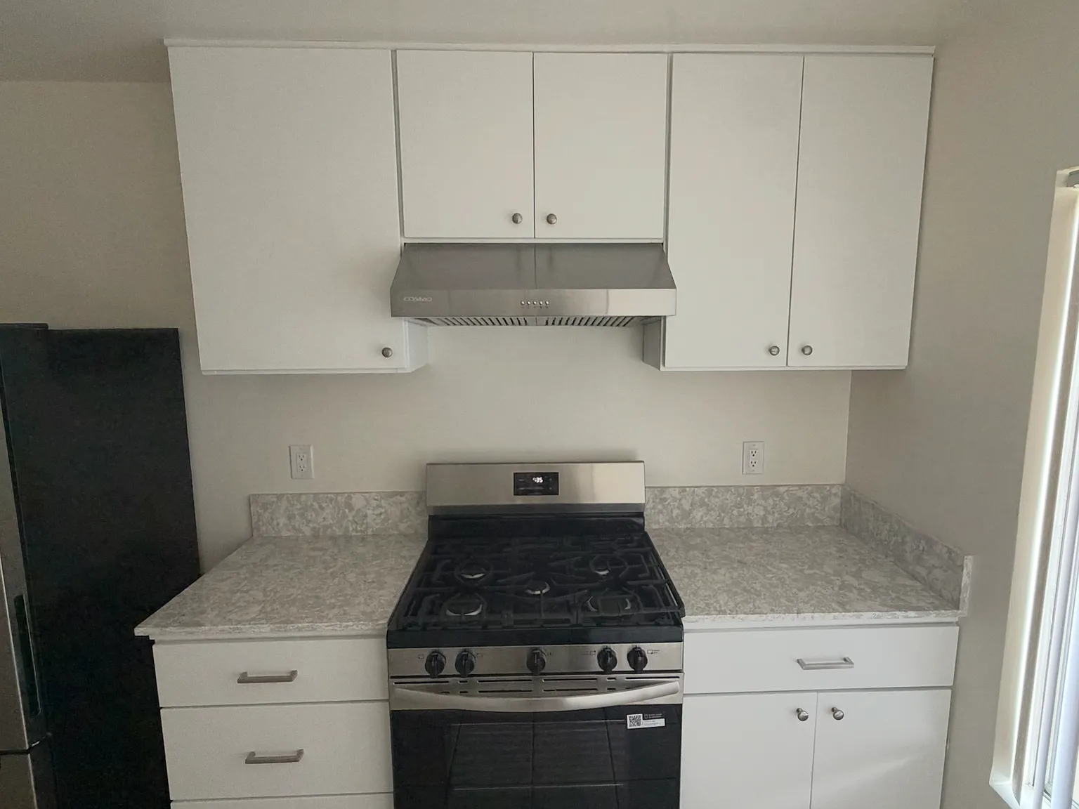 1 bed, 750 sqft, $2,600 — Photo 2