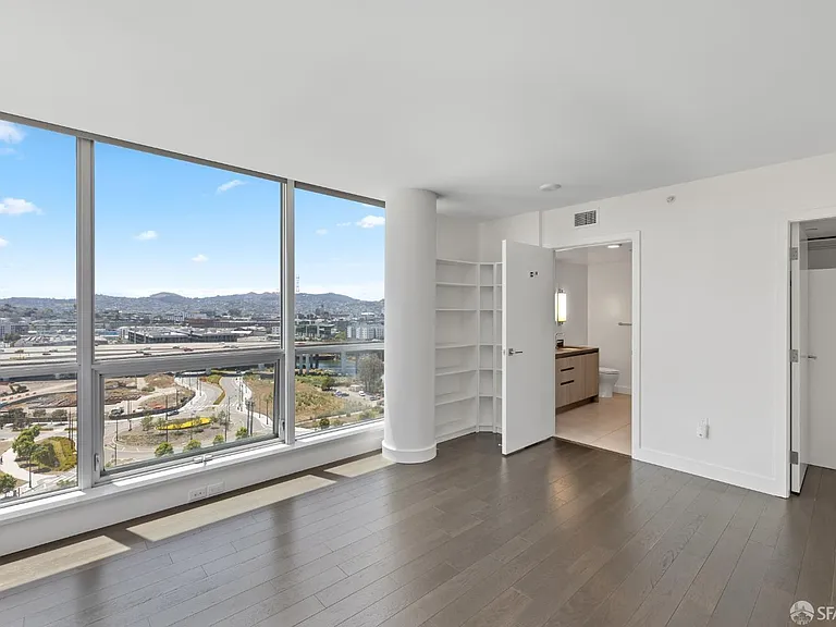 718 Long Bridge St #1400 — Photo 16