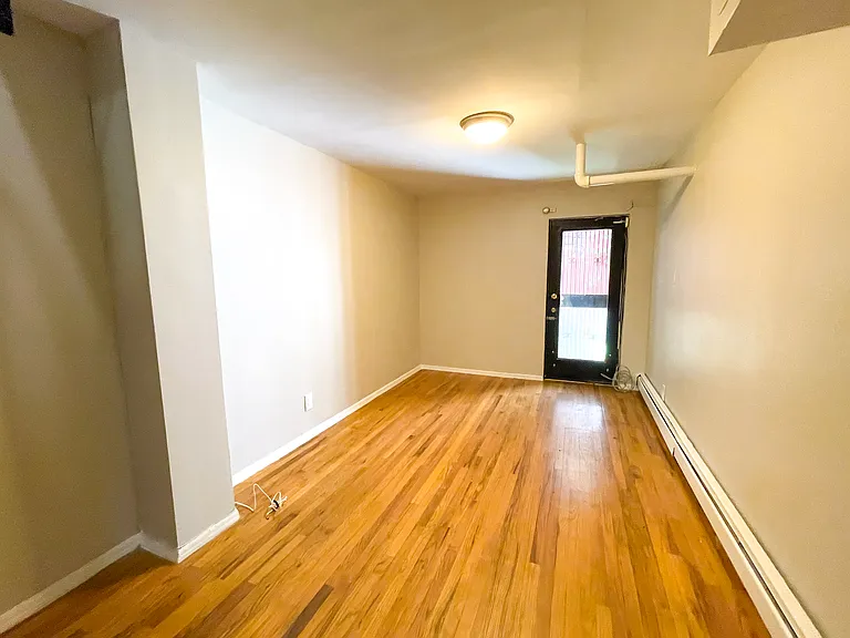 218 E 6th St #DU3 — Photo 10