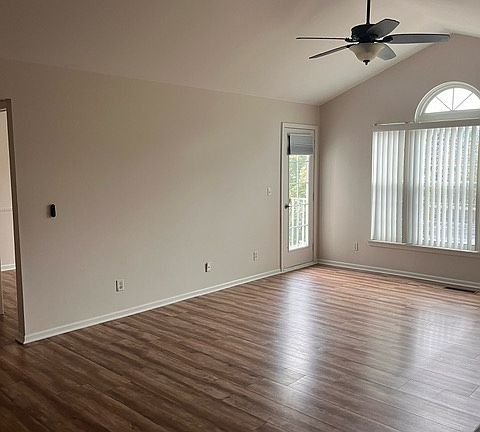 5th image of 5504 Pine Aires Dr